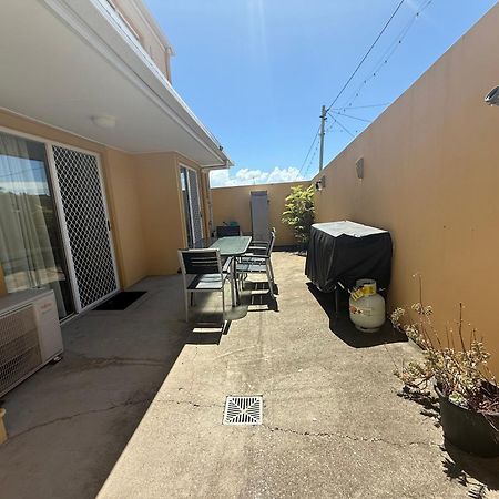 Harbour Sails Motor Inn Gladstone Bagian luar foto
