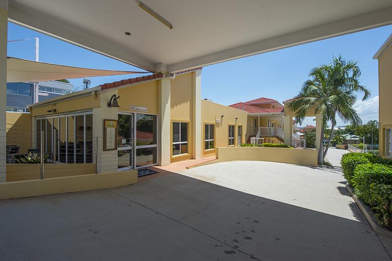 Harbour Sails Motor Inn Gladstone Bagian luar foto