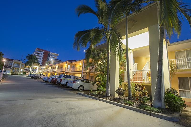 Harbour Sails Motor Inn Gladstone Bagian luar foto