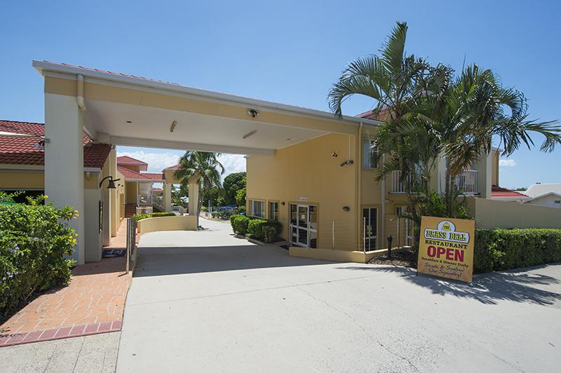 Harbour Sails Motor Inn Gladstone Bagian luar foto