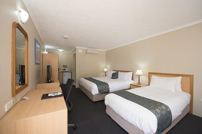 Harbour Sails Motor Inn Gladstone Bagian luar foto